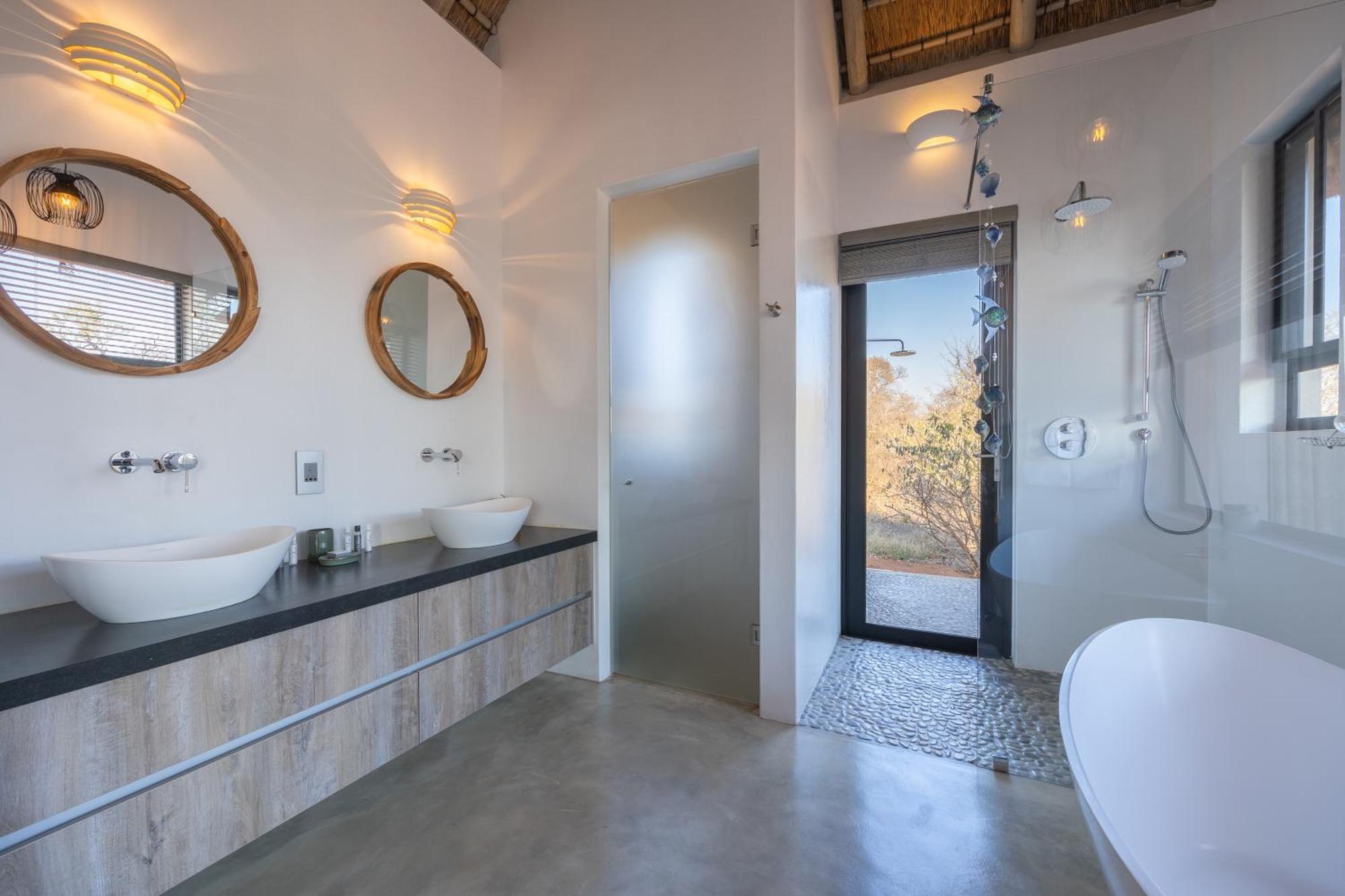 Villa Lanterfant - Luxury Stay In Nature - Solar Powered Hoedspruit Exterior photo
